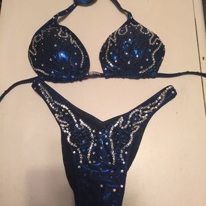 Women’s Physique posing suit